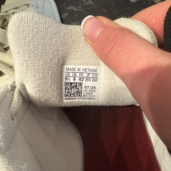 Adidas Beige and Burgundy Sneakers - Picture 6 of 6
